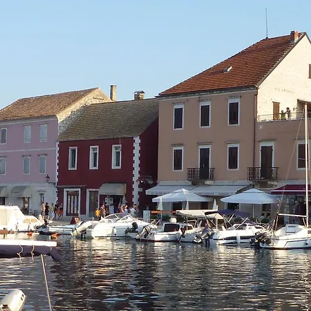 Sunce * Stari Grad (Hvar)